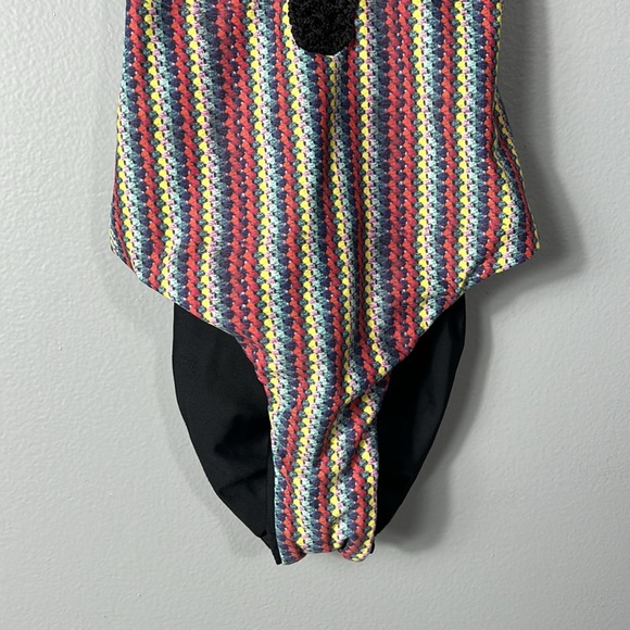 Capitanna V-Neck Crochet One Piece Swimsuit Open Back Ruched Bottom size small - Picture 3 of 13